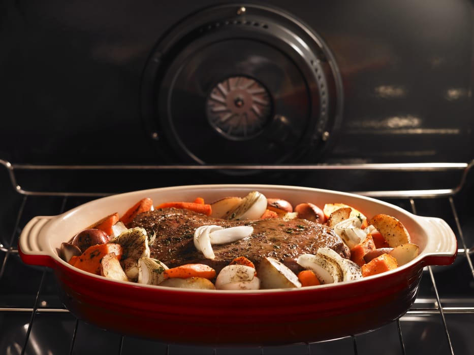 Maytag MES8800FZ 30 Inch SlideIn Electric Range with 5 Radiant