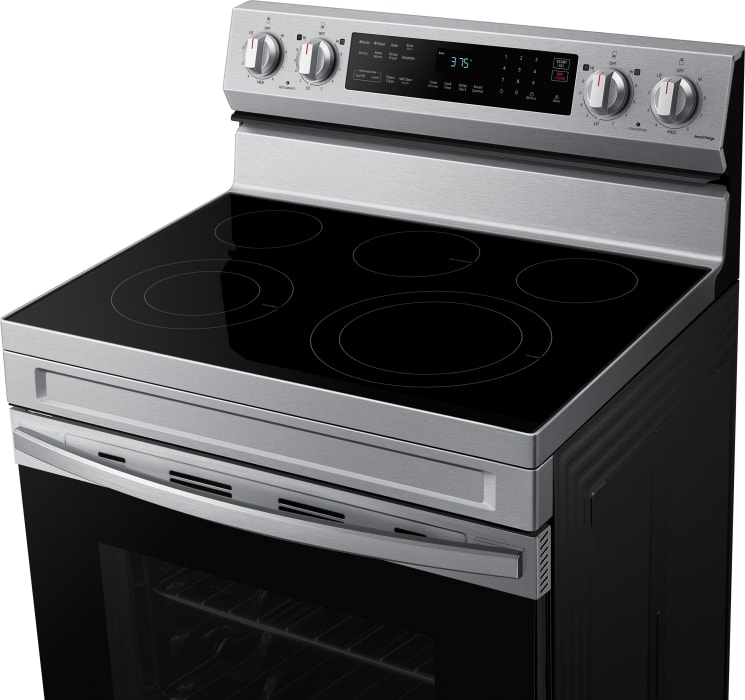 Samsung NE63A6511SS 30 Inch Freestanding Electric Smart Range with 5