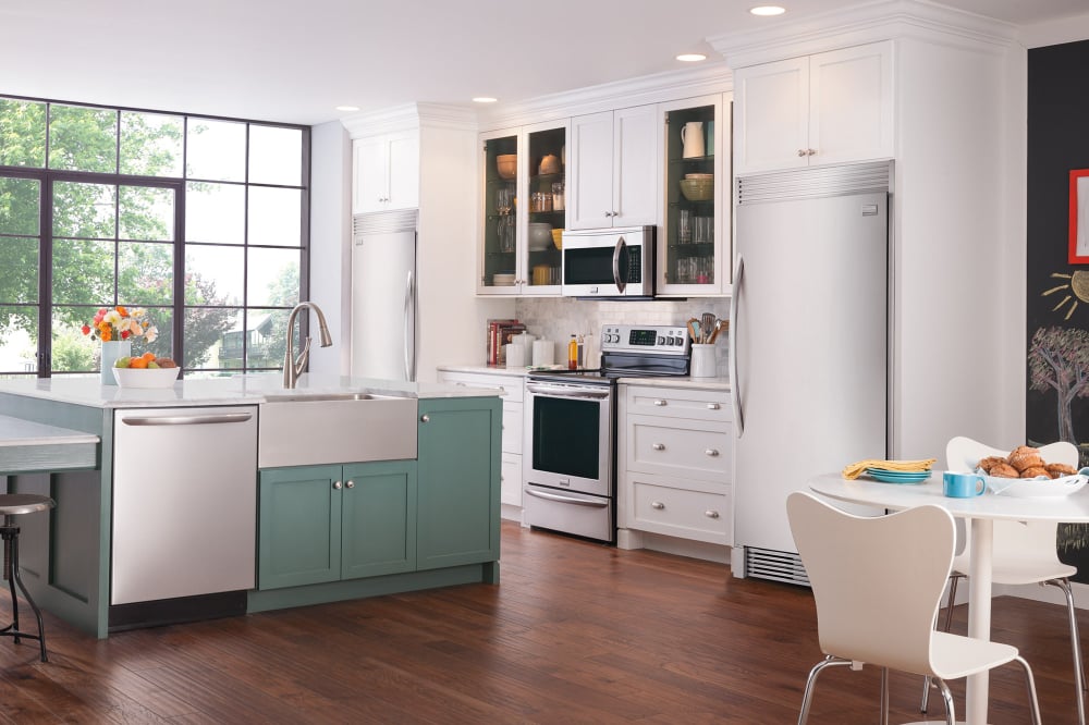 Frigidaire FRREFR1 SidebySide Column Refrigerator & Freezer Set with