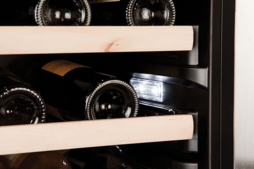 Haier WC200GS 24 Inch Builtin Wine Cellar with 48 Bottle Capacity, 4