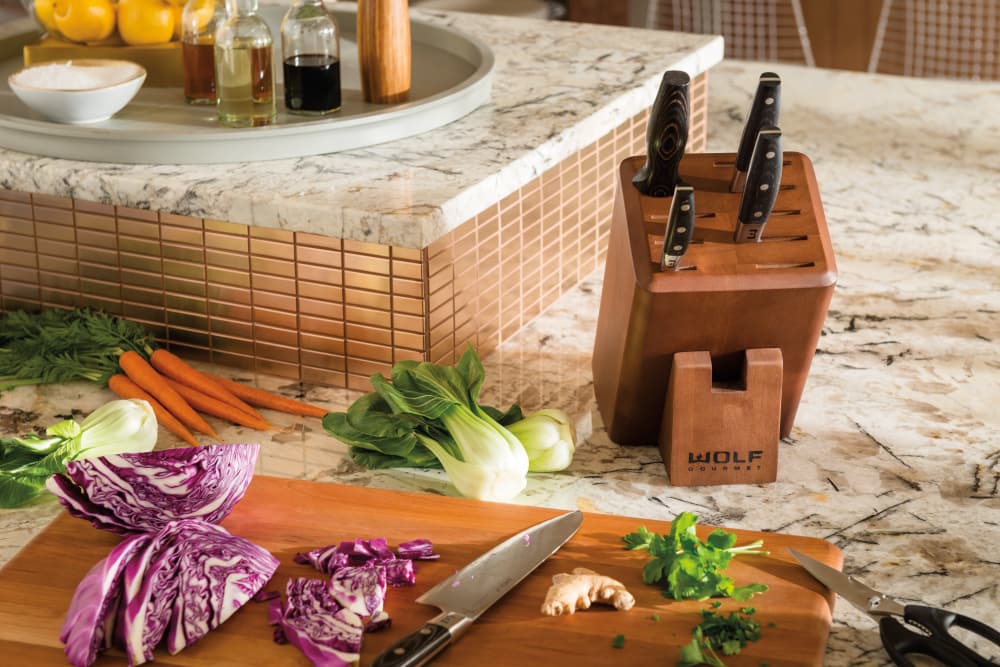 Wolf Gourmet WGCU100S 7 Piece Cutlery Set with 10 Inch Serrated Bread