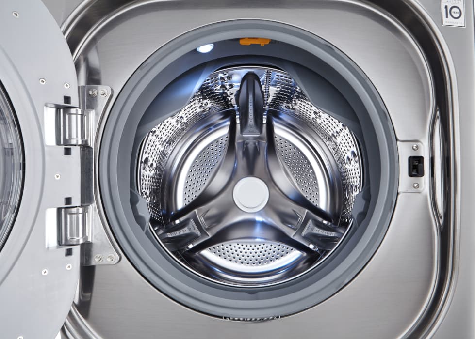 LG WM4270HVA 27 Inch 4.5 cu. ft. Front Load Washer with 14 Wash Cycles