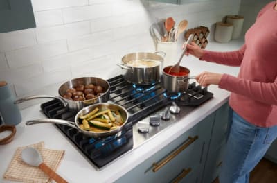 Whirlpool WCGK5036PV 36 Inch Gas Cooktop with 5 Sealed Burners