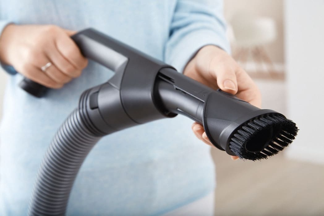 Miele 41KCE042USA Blizzard CX1 TurboTeam Bagless Canister Vacuum