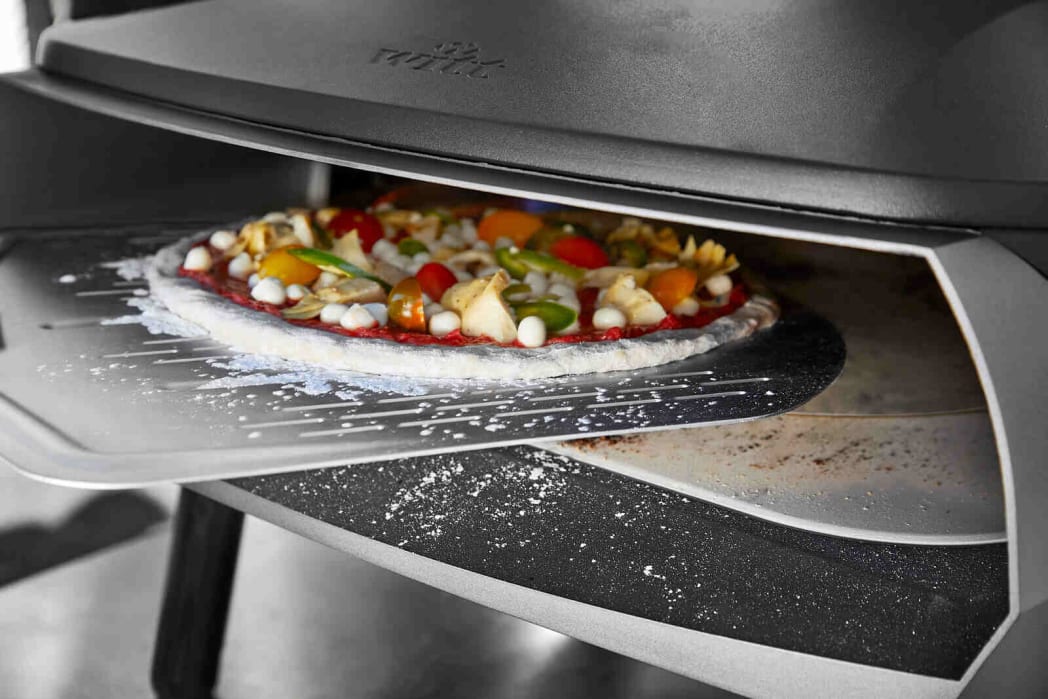 Witt 48651001 Perforated Aluminum Pizza Peel: 12 Inch