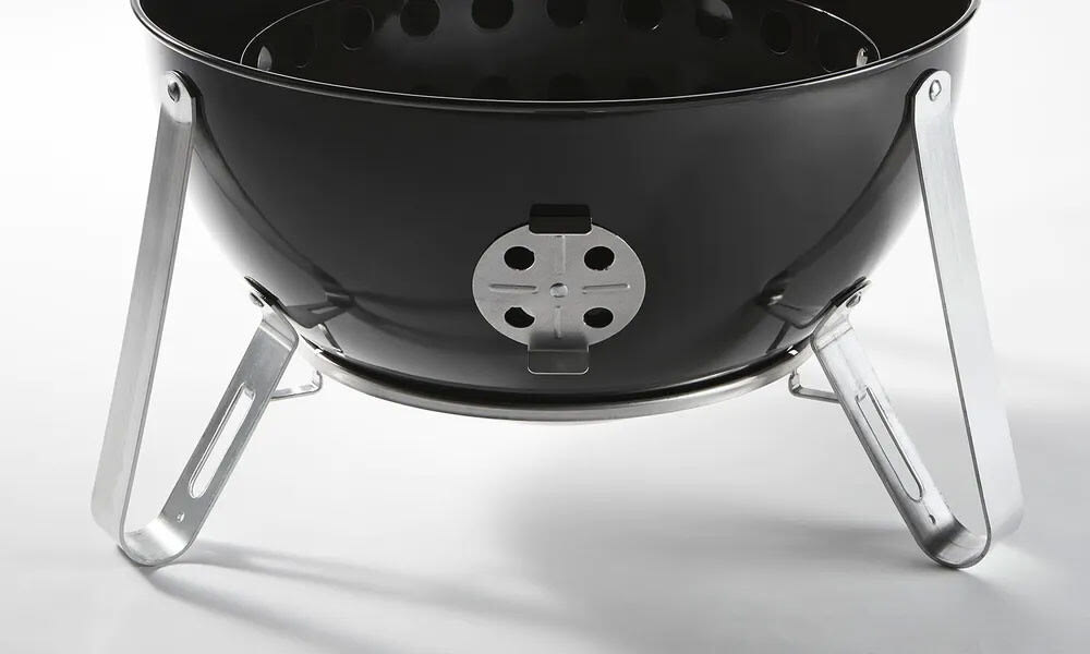Weber 731001 Smokey Mountain Cooker Smoker with 726 sq. in. Cooking Surface Superior Heat Retention Precise Heat Control Extra Smoking Capacity Lid Thermometer Water Pan and Charcoal Chamber 22 Inch