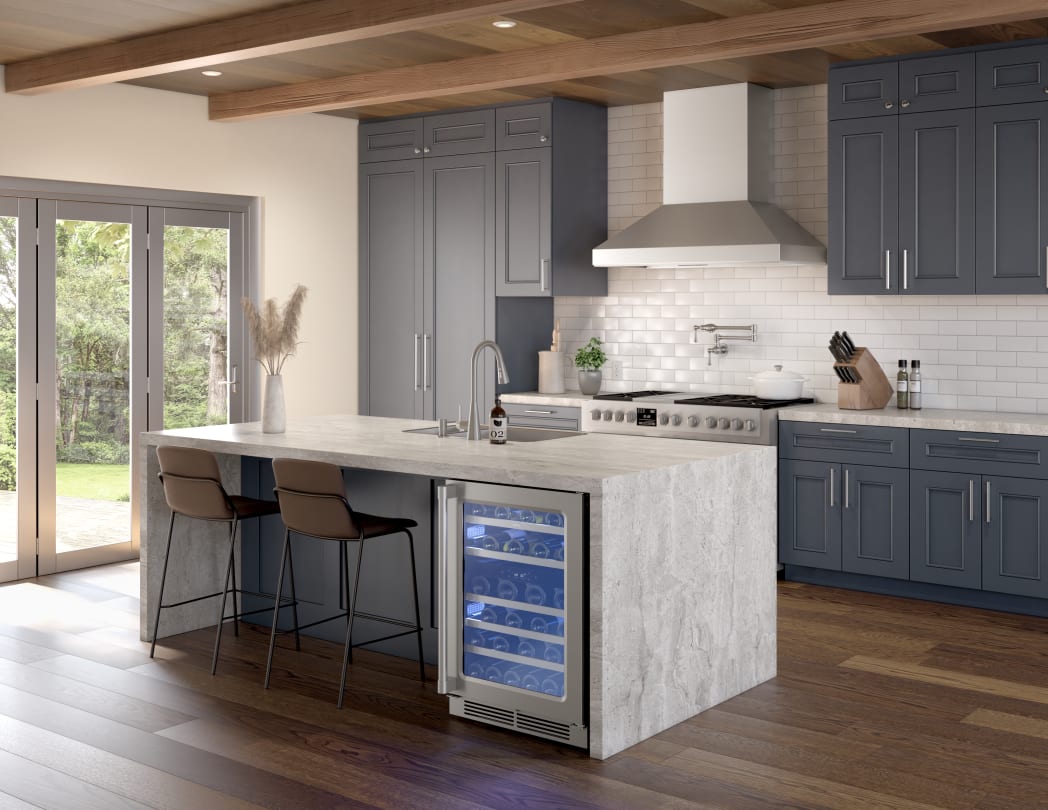 Zephyr AK7636BS Wall Mount Range Hood with 6-Speed 750 CFM