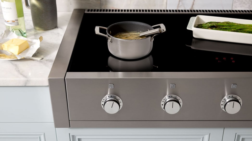 AGA AMC36INRTSS 36 Inch Induction Rangetop with 5 Elements