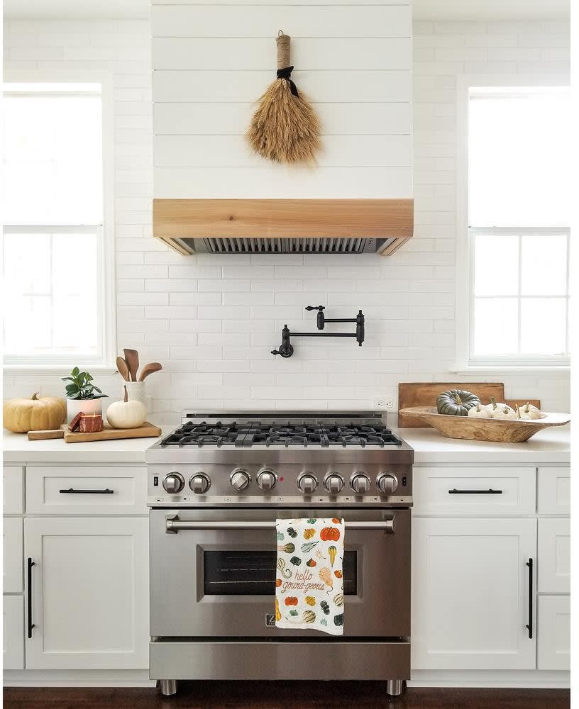 ZLINE 72146 Wall Mount Insert Range Hood with 4-Speed/700 CFM