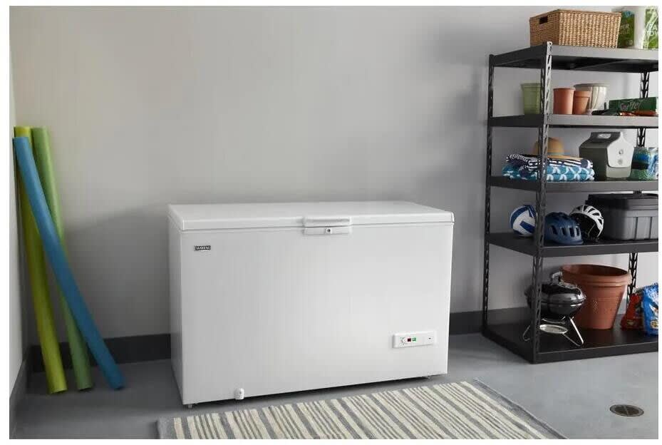 Maytag MZC5216LW 55 Inch Convertible Chest Freezer with 16 Cu. Ft
