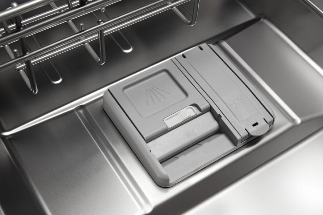 Udt555sahp dishwasher on sale
