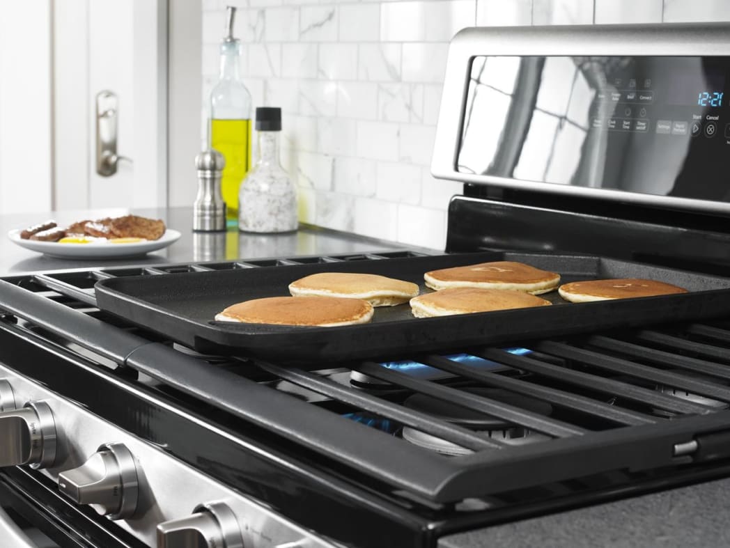 Whirlpool gas double oven stove discount