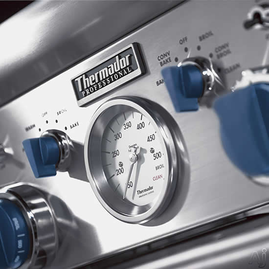 Thermador PG304BS 30 Inch ProStyle AllGas Range with 4 Star Burners