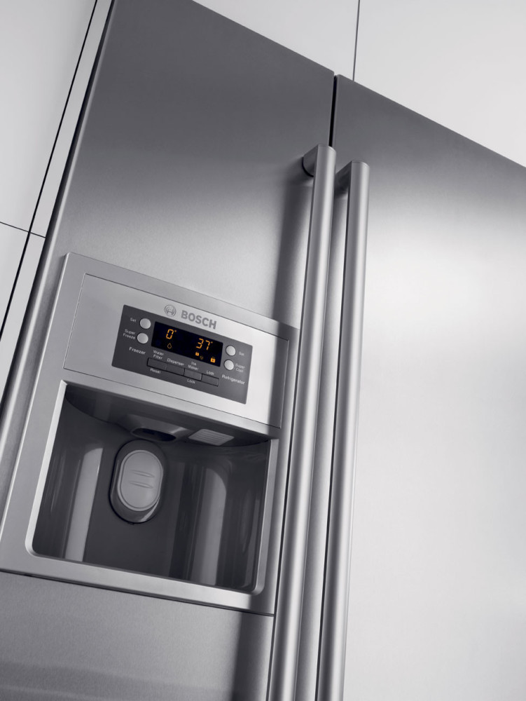 Bosch B20CS50SNS 20.2 cu. ft. CounterDepth Side by Side Refrigerator