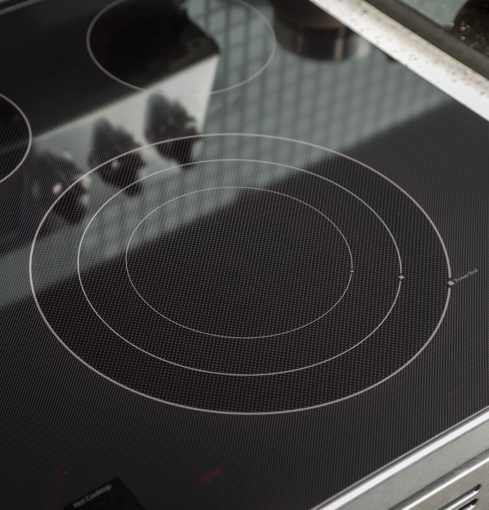 GE PB930SJSS 30 Inch Freestanding Electric Range with 5.3 cu. ft. True