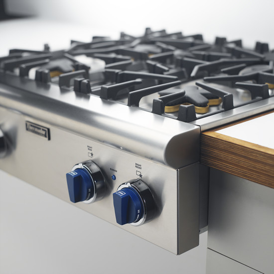 Thermador PCG364EL 36 Inch Gas Cooktop with Star Burners (2 w/ ExtraLow