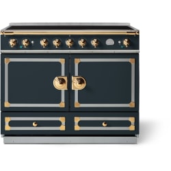 43 Inch Freestanding Induction Range  - CornuFé 110 44 Induction Range view
