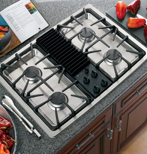 GE JGP990SELSS 30 Inch Downdraft Gas Modular Cooktop with Three-Speed Downdraft Ventilation, Gas ...