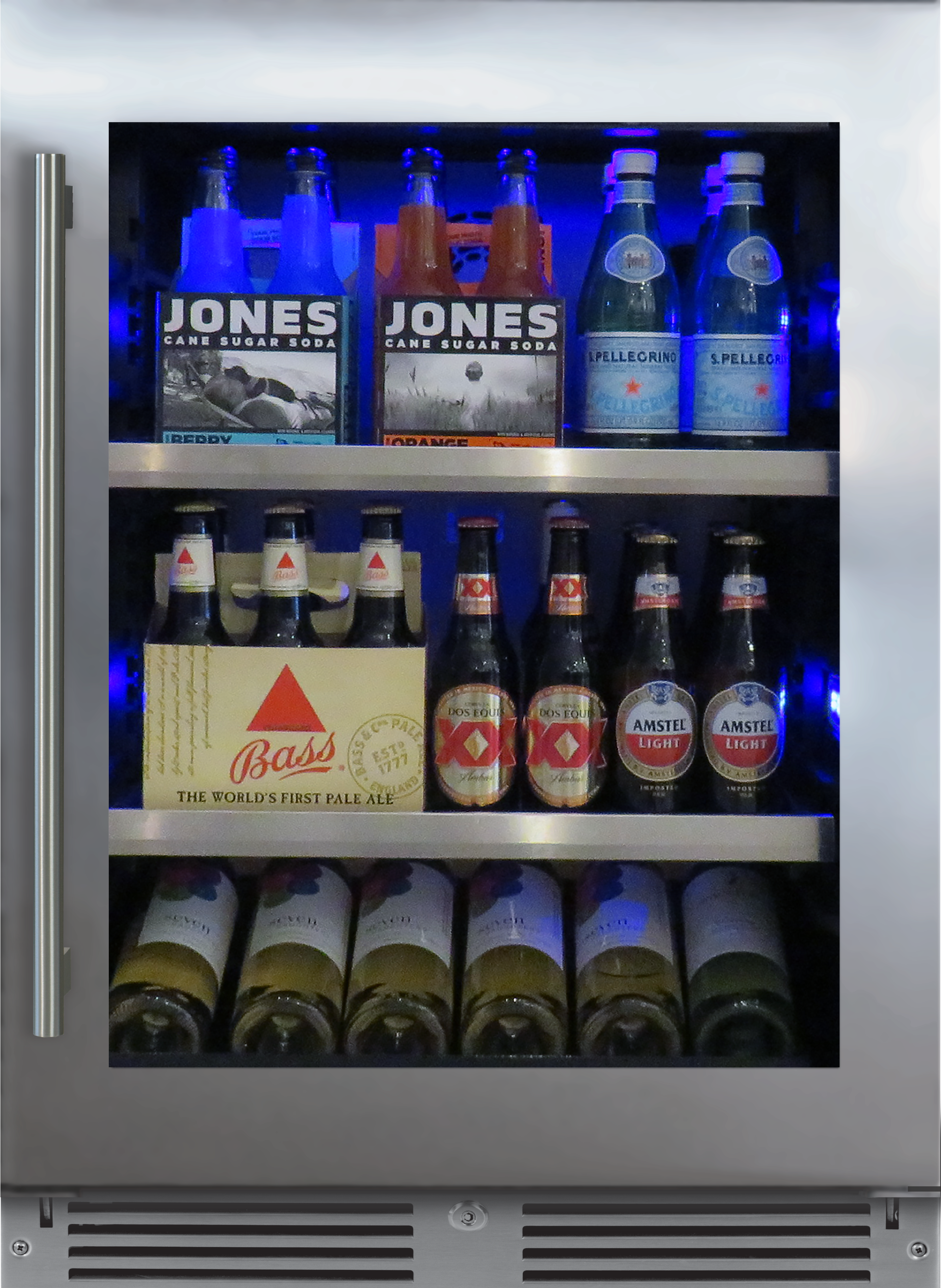 XO XOU24BCGSX 24 inch Built-In Beverage Center with 5.7 cu. ft. Capacity, Door Lock, Reversible Door, Tri-Color LED Interior Lighting and