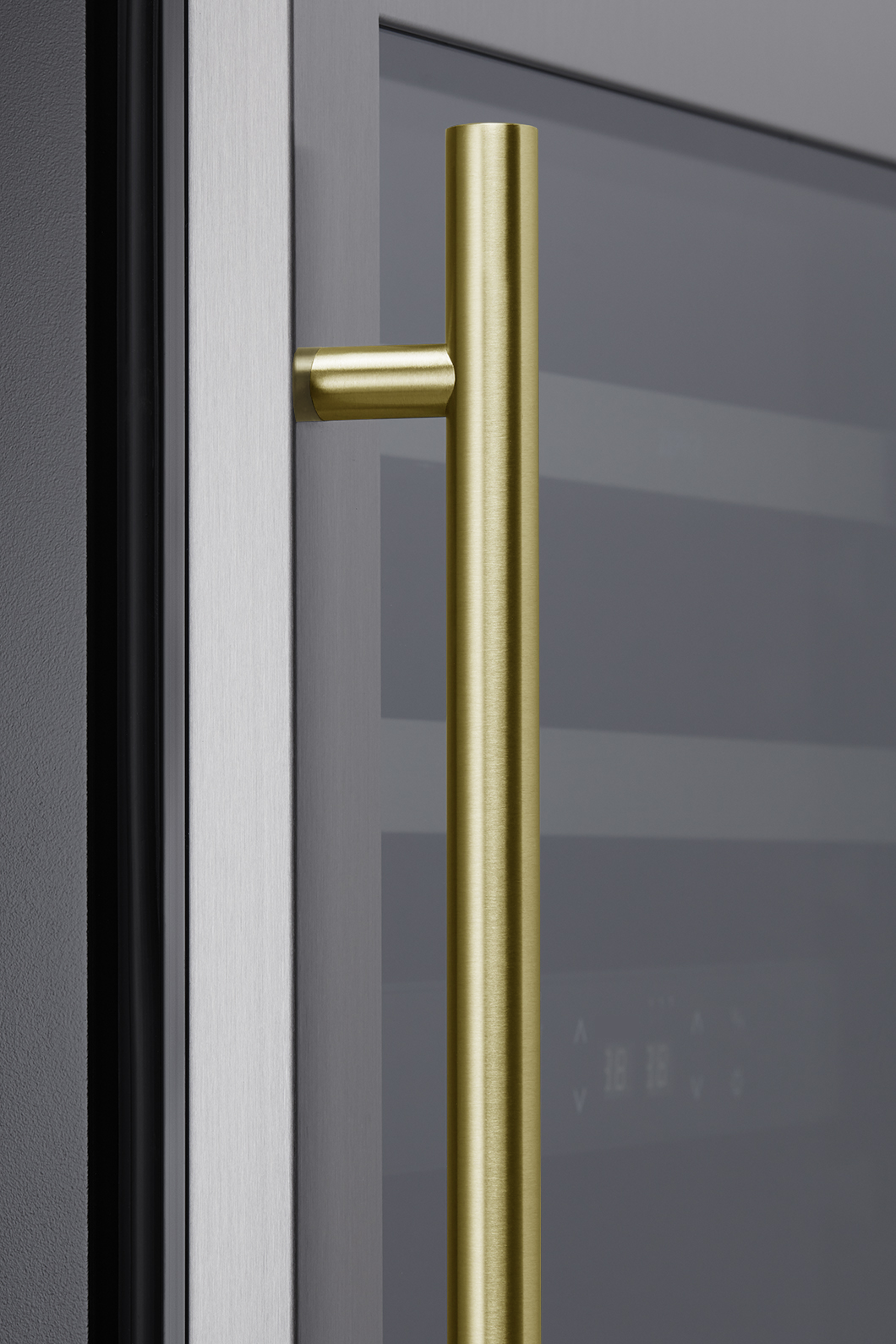 Zephyr PRHANC102 Brushed Gold Contemporary Handle for Presrv Refrigerators
